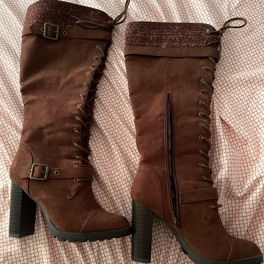 Cute maroon colored boots